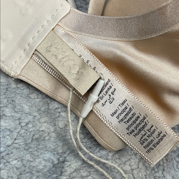 NWT Skims Ultimate Nipple Push Up Bra Sand Beige Sz 34A - Picture 8 of 9